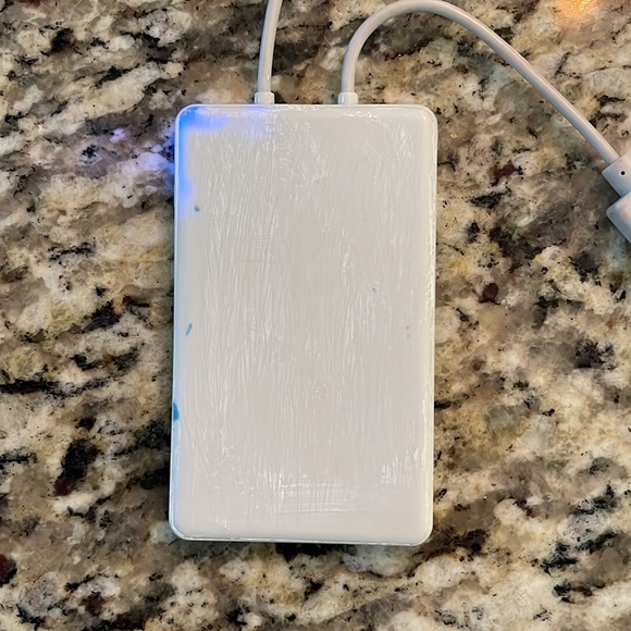 Vera Bradley Crossbody Phone Charging Bag - Picture 9 of 10